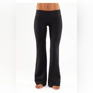 Lululemon Flare LR Black Yoga Pants - Size 6
